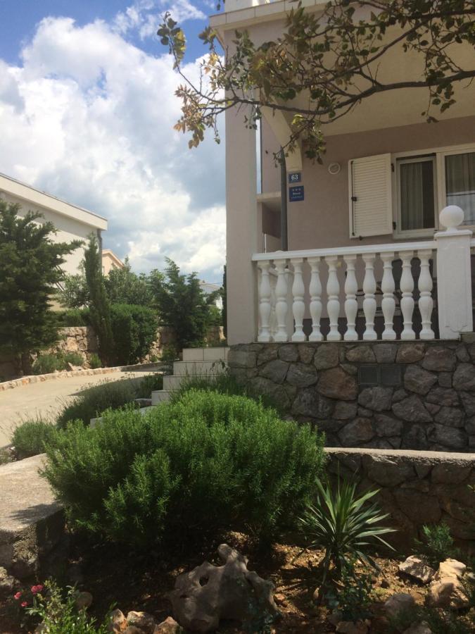 Apartment Cesarica Luaran gambar